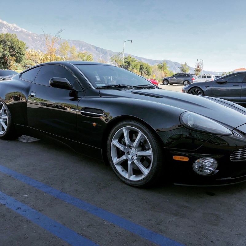 Esq_bimmer's Aston Martin Vanquish
